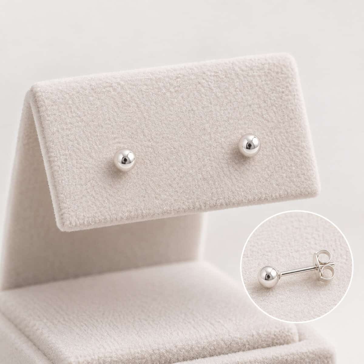 Brinco Bolinha Lisa em Prata 925 – 2 mm (1)