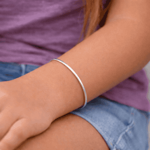 Bracelete Infantil Liso (Pulsos Finos 12 a 15 cm)
