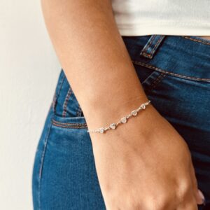 Pulseira Corações em Zircônias Cristais
