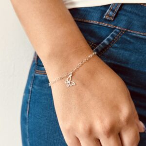Pulseira Corações em Elos e Borboleta