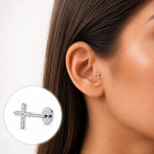 Piercing Tragus Cruz Cravejada em Prata Legítima
