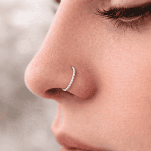 Piercing de Nariz Argolinha Detalhada