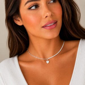 Choker Metade Riviera e Metade Cadeado com Coração em Prata 925