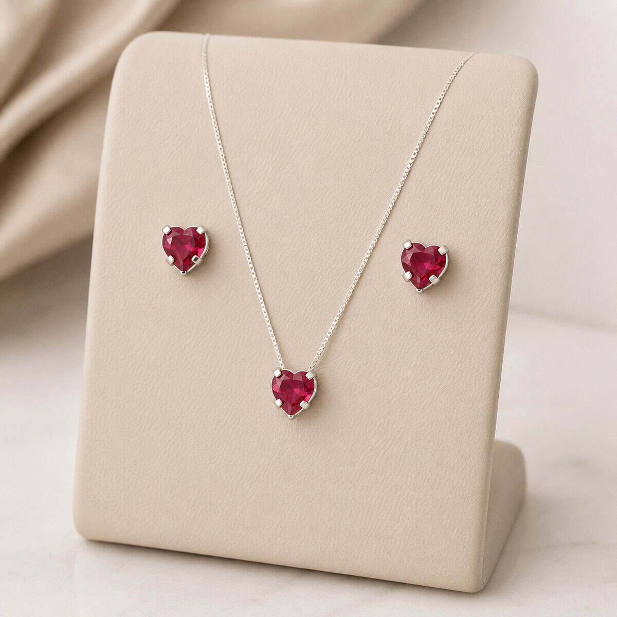 Conjunto Coração Caixa Alta Vermelho em Prata 925 – Colar e Brincos (1)