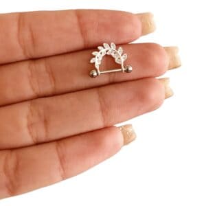 Piercing Pino e Coroa de Flores com Zircônias