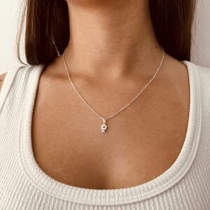 Colar Menininha com Zircônia Rosa