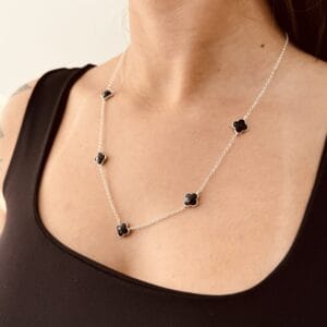 Colar Trevos Importados Pretos 55 cm
