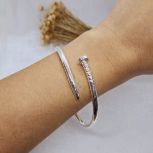 Bracelete Rígido Prego