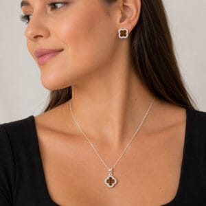 Conjunto Trevo Olho de Tigre Cravejado em Prata 925 – Colar e Brincos