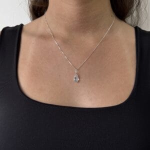 Colar Gota de Zircônia 8x12 mm