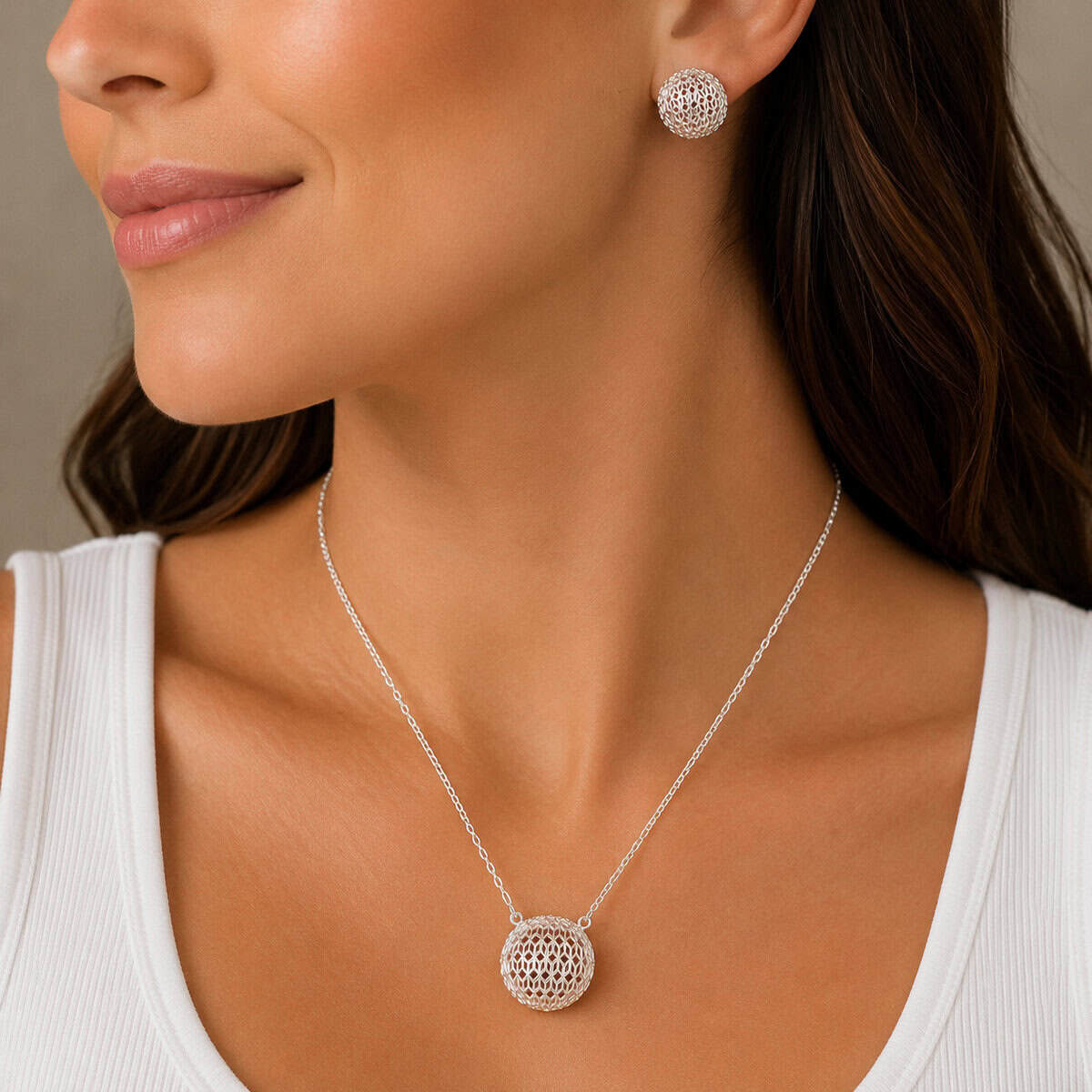 Conjunto Esfera Vazada em Prata 925 – Colar e Brincos (1)