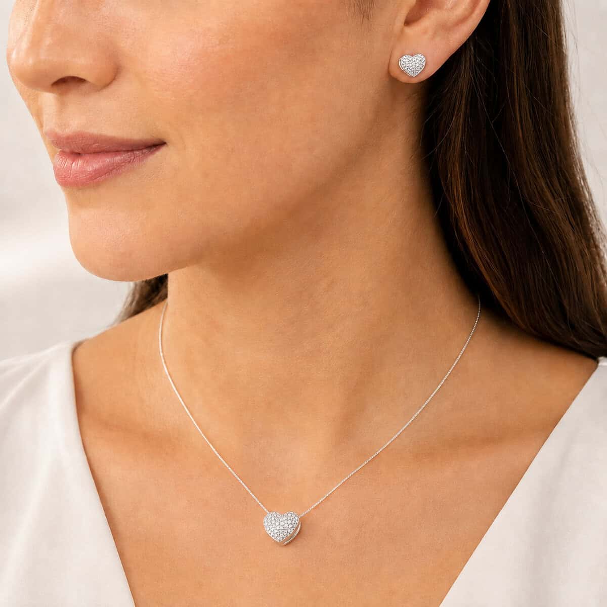 Conjunto Coração Cravejado em Prata 925 – Colar + Brincos (4)