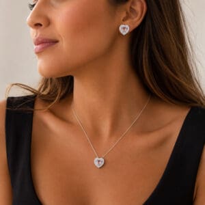 Conjunto Coração Rosa Cravejado com Colar e Brincos em Prata 925