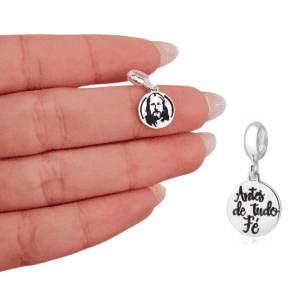 Berloque Medalha Antes de Tudo Fé Imagem Jesus