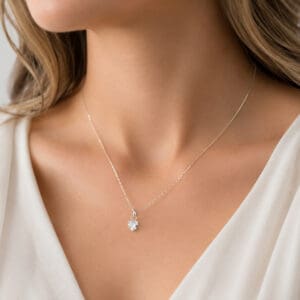 Colar Ponto de Luz Coração 6 mm com Corrente Veneziana em Prata 925 – 45 cm