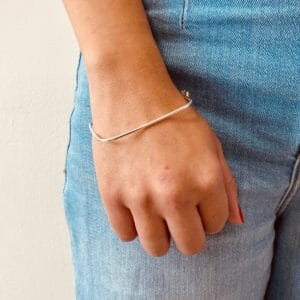 Bracelete Quadrado Fio Redondo 2 mm