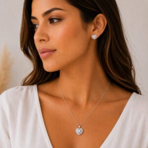 Conjunto Colar e Brinco Luxo Coração Cravejado Cristal em Prata 925