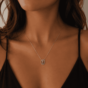 Colar Nossa Senhora Aparecida Cravejado