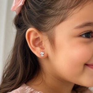 Brinco Infantil Snoop 7 mm x 8 mm em Prata 925