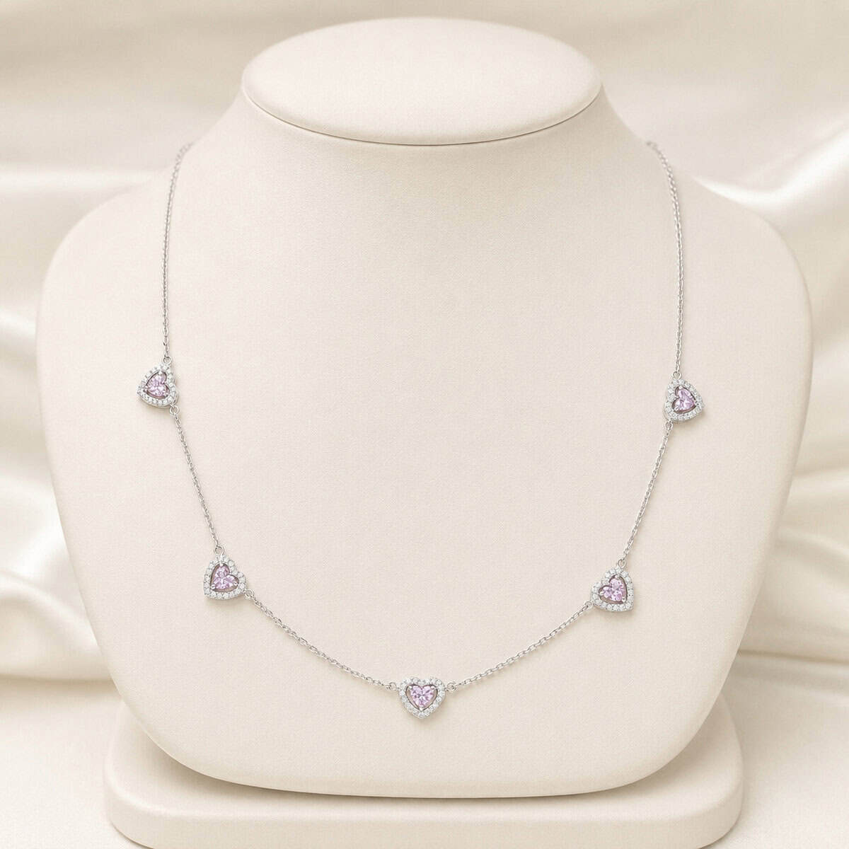 Colar de Prata 925 com 5 Corações Rosa Claro Cravejados (2)